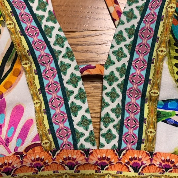 Sunshine 79 swimsuit - v plunge one piece w tummy control size 6 bathing suit - Picture 5 of 14